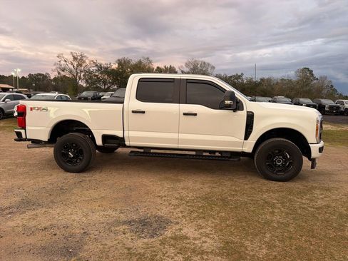 Used 2024 Ford F250 XL w/ STX Appearance Package image 6