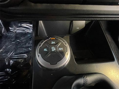 Used 2025 Ford Bronco 2-Door image 25