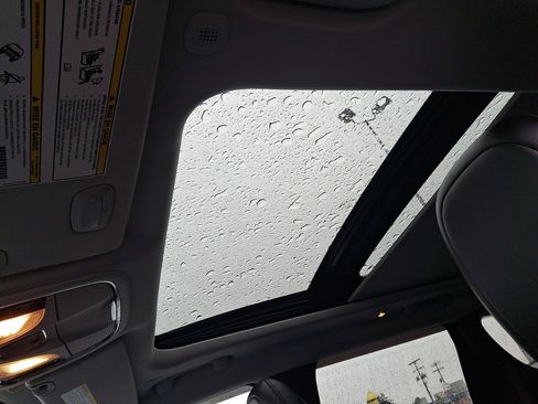 Used 2022 Jeep Cherokee Limited w/ Elite Package image 15