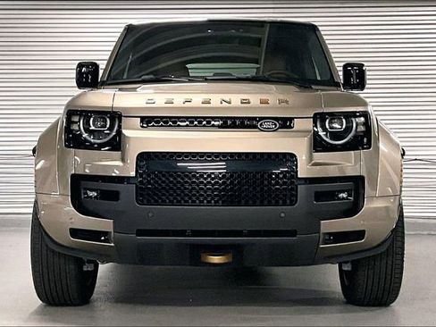 New 2026 Land Rover Defender 110 OCTA image 2