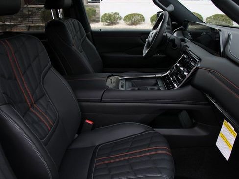 New 2026 Nissan Armada PRO-4X w/ Captain's Chari Seat Package image 34