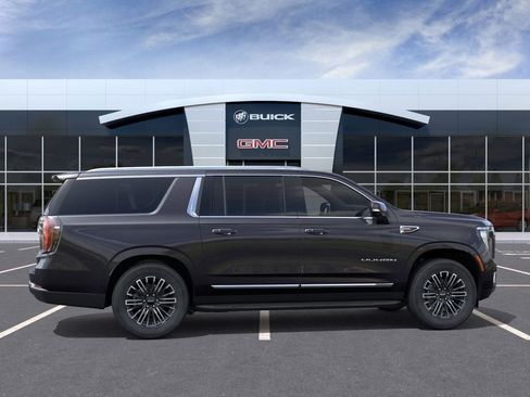New 2026 GMC Yukon XL Elevation image 5