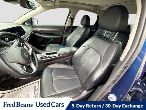 Used 2022 Hyundai Sonata Limited w/ Preferred Accessory Package image 24