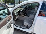 Used 2018 GMC Acadia SLT image 2