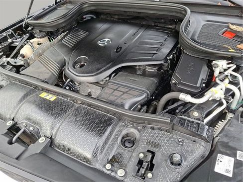 Used 2022 Mercedes-Benz GLS 450 4MATIC image 28