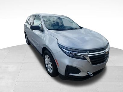 Used 2022 Chevrolet Equinox LS w/ LS Convenience Package