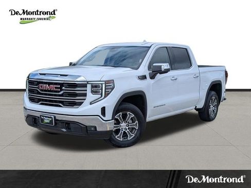 Used 2025 GMC Sierra 1500 SLT image 1