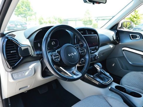Used 2023 Kia Soul EX FWD image 26