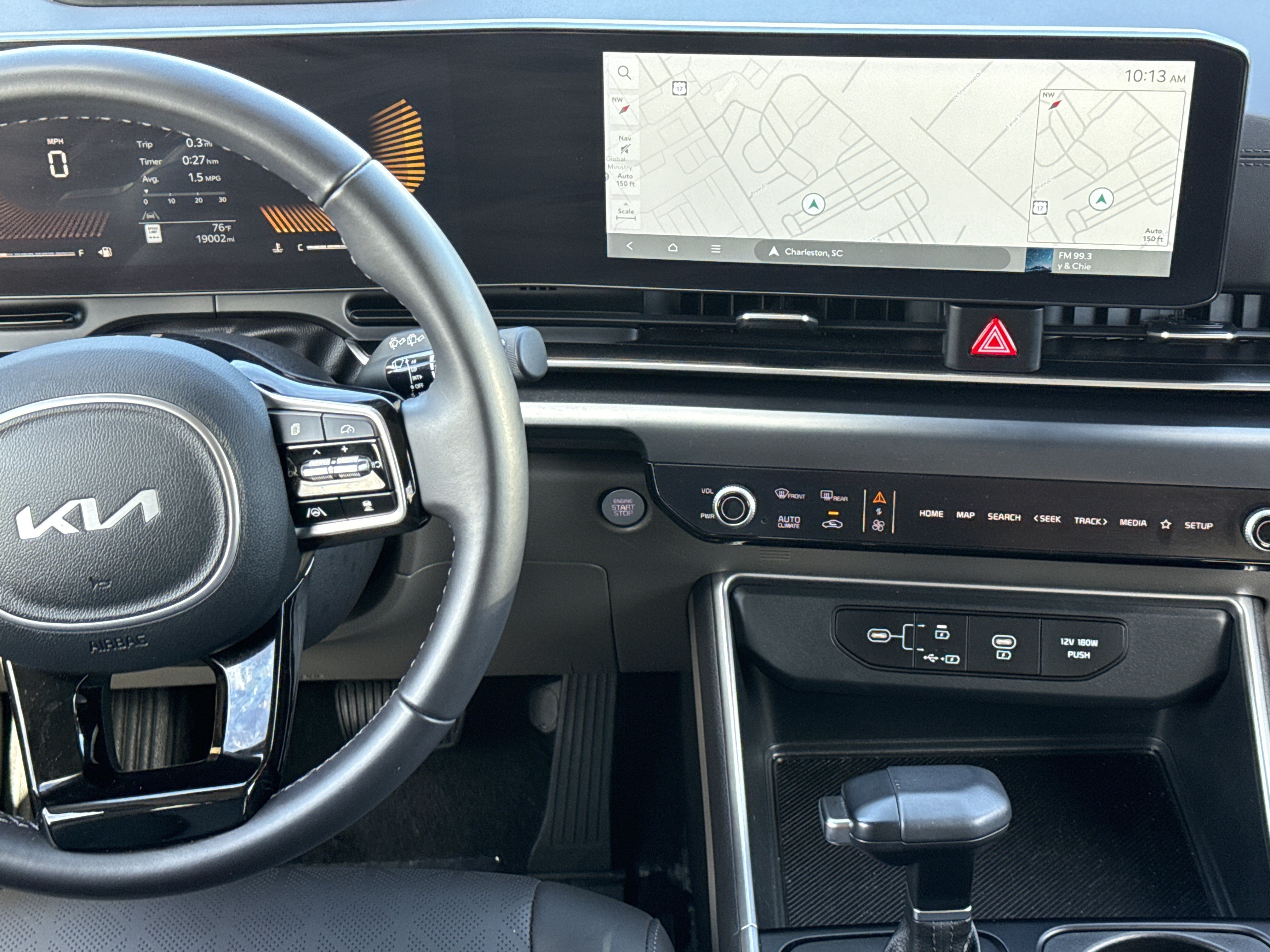 Used 2026 Kia Carnival FWD image 29