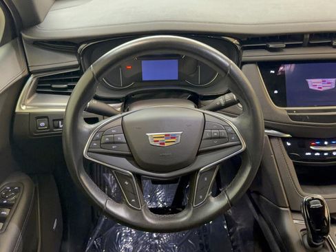 Certified 2023 Cadillac XT5 Luxury FWD image 10