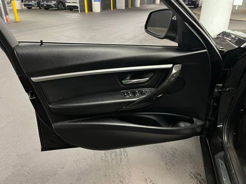 Used 2018 BMW 330i Sedan image 18