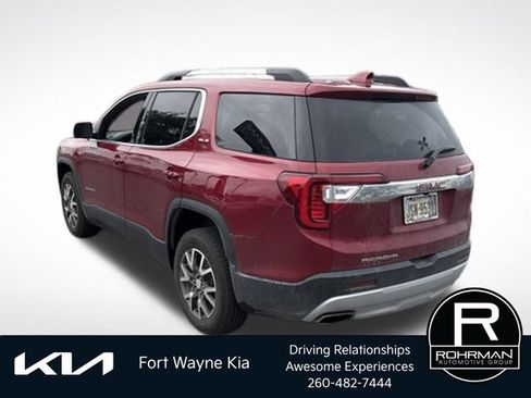 Used 2020 GMC Acadia SLE w/ Driver Convenience Package FWD image 3
