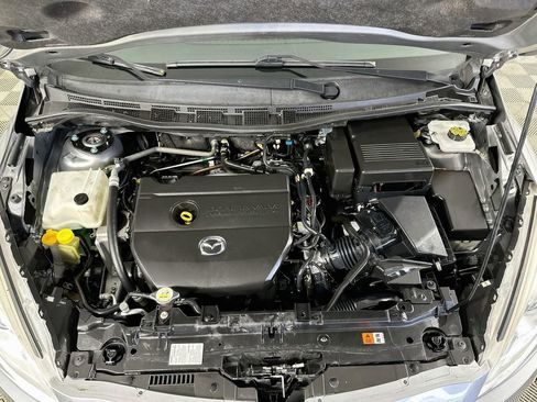 Used 2015 MAZDA MAZDA5 Sport FWD image 29