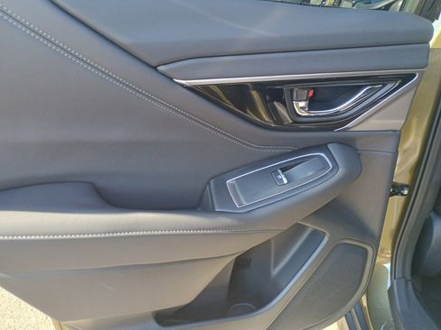 New 2025 Subaru Outback Limited image 12