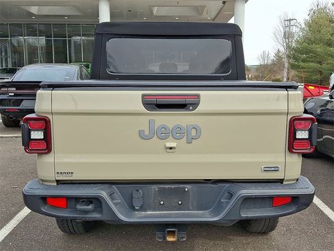 Used 2022 Jeep Gladiator Overland w/ LED Lighting Group image 5