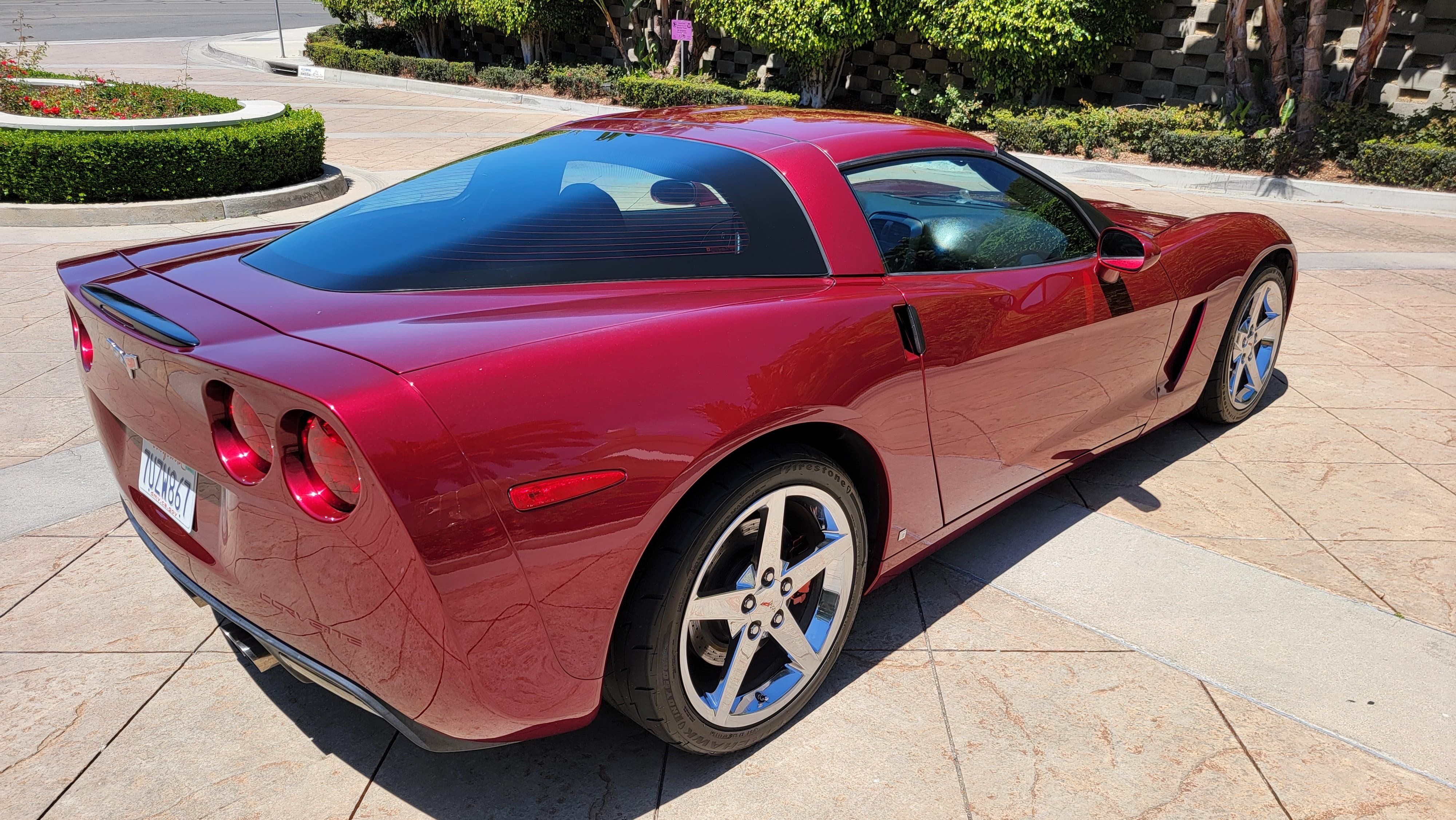 Used 2007 Chevrolet Corvette Coupe w/ Performance Package RWD image 27