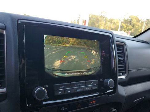 Used 2024 Nissan Frontier SL w/ Technology Package image 22