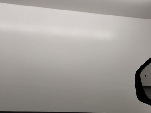 Used 2022 Ford Explorer XLT w/ Equipment Group 202A image 25