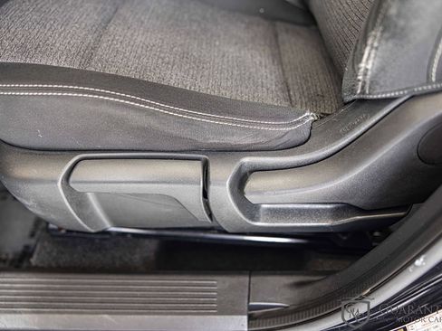 Used 2021 Nissan Rogue S image 21