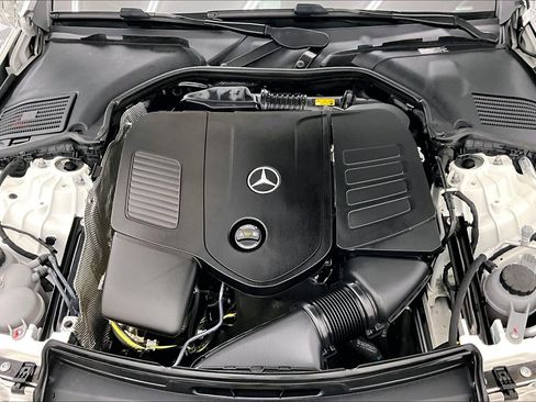 Used 2024 Mercedes-Benz C 300 Sedan image 9