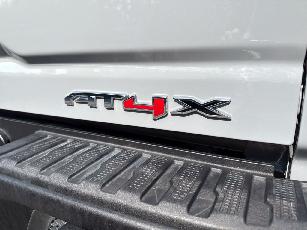Used 2025 GMC Sierra 2500 AT4X w/ AT4X AEV Edition AWD/4WD image 10