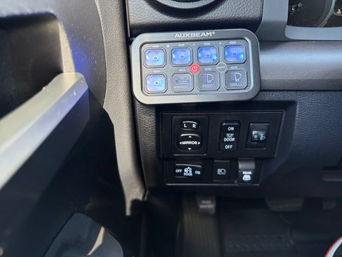 Used 2019 Toyota Tundra SR5 w/ TRD Off Road Package AWD/4WD image 43