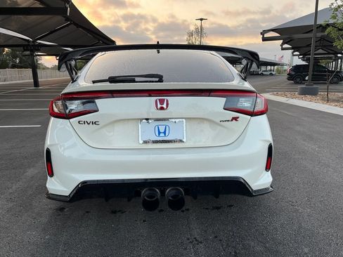 Used 2025 Honda Civic Type R image 5
