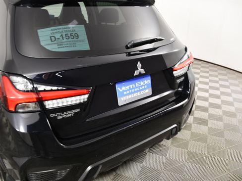 Used 2022 Mitsubishi Outlander Sport ES AWD/4WD image 15