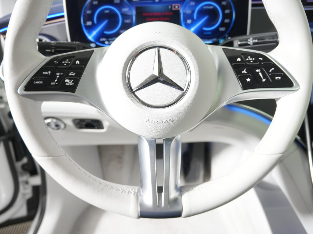 Certified 2023 Mercedes-Benz EQE 350+ 4MATIC Sedan w/ Exclusive Trim Package image 20