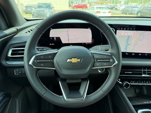 New 2026 Chevrolet Traverse LT w/ Sun and Wheel Package image 25