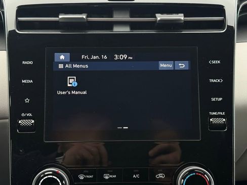 Used 2023 Hyundai Tucson SE image 29