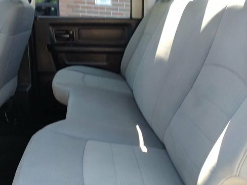 Used 2019 RAM 1500 Express image 8