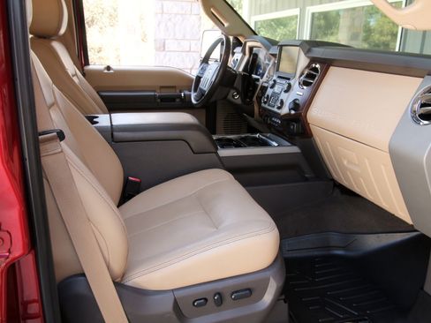 Used 2016 Ford F250 Lariat w/ Lariat Ultimate Package image 42