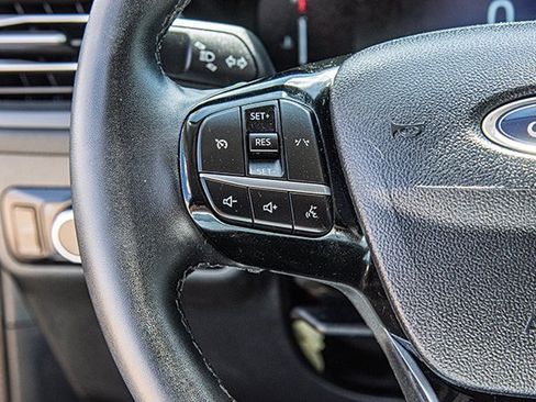 Used 2023 Ford Escape Active AWD/4WD image 9
