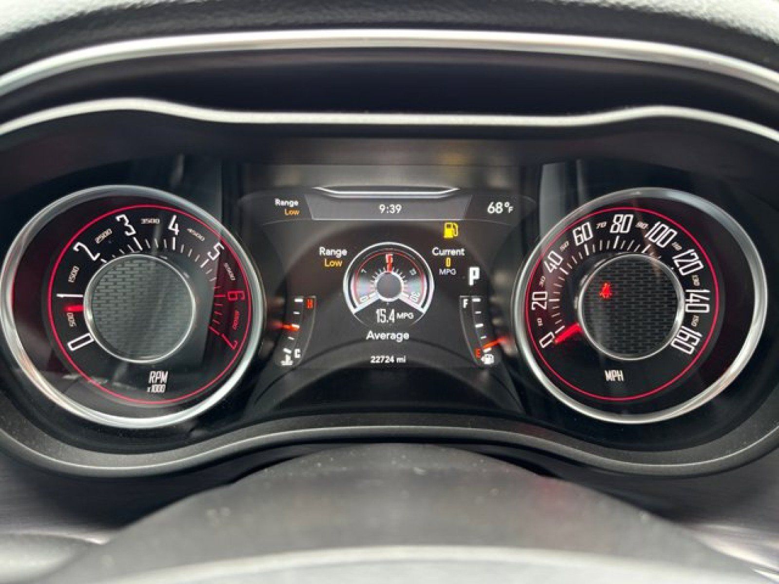 Used 2016 Dodge Challenger R/T RWD image 25