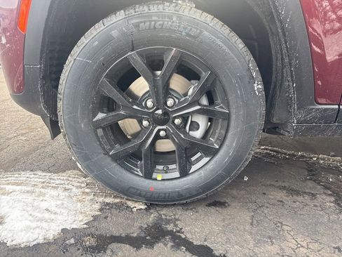 New 2026 Jeep Grand Cherokee Altitude AWD/4WD image 47