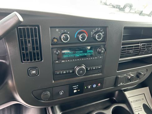 Used 2022 Chevrolet Express 2500 w/ Driver Convenience Package RWD image 13