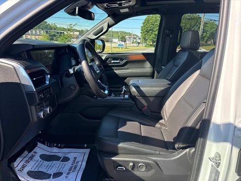 Used 2026 GMC Yukon XL Denali w/ Sun & Power Step Package AWD/4WD image 25