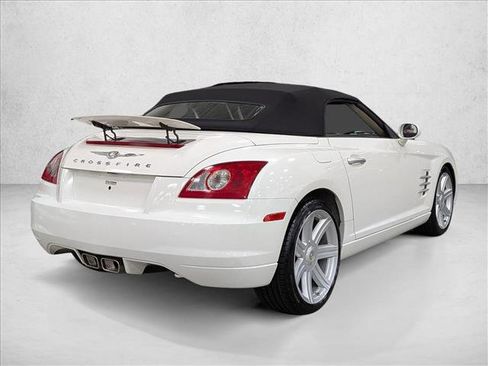 Used 2005 Chrysler Crossfire Limited image 5