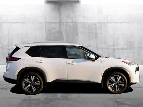 Certified 2024 Nissan Rogue SL w/ SL Premium Package image 5