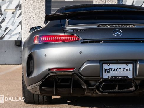 Used 2018 Mercedes-Benz AMG GT R image 16