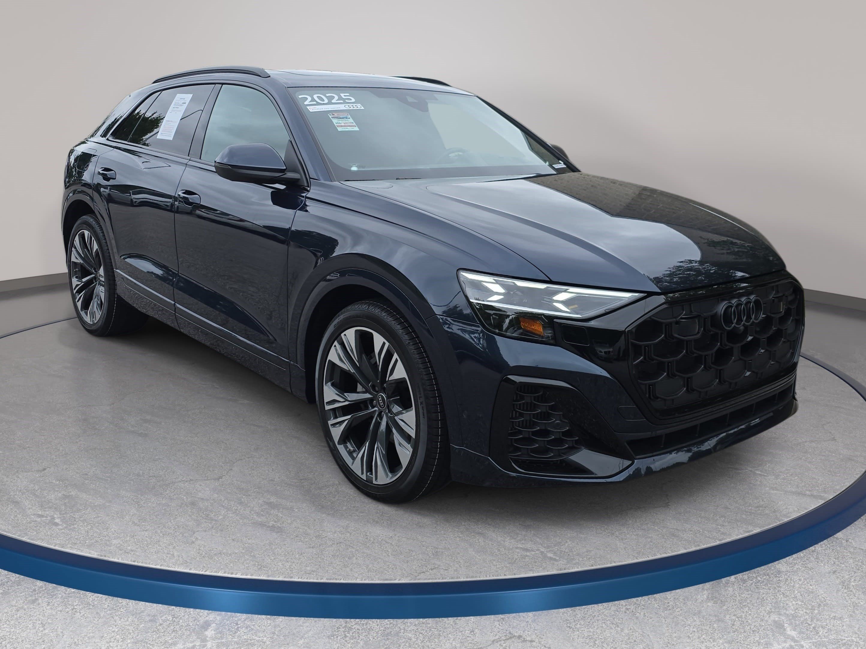 Used 2025 Audi Q8 Prestige AWD/4WD image 3