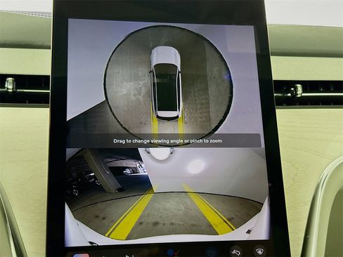 New 2025 Volvo EX90 Plus w/ Protection Package Premier image 13