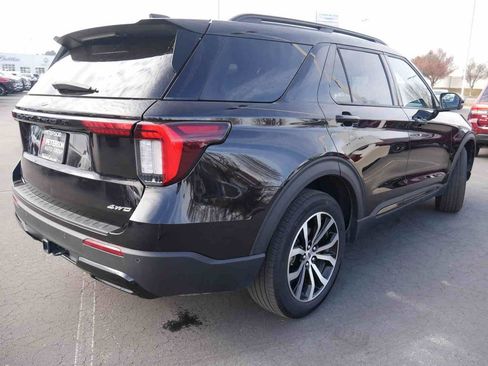 Used 2025 Ford Explorer ST-Line image 20