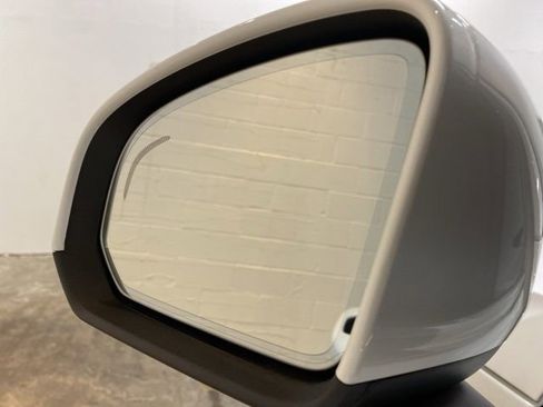 Used 2025 Volvo XC40 B5 Core AWD/4WD image 95