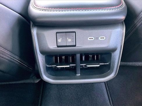 Used 2024 Dodge Charger R/T w/ Plus Group image 31