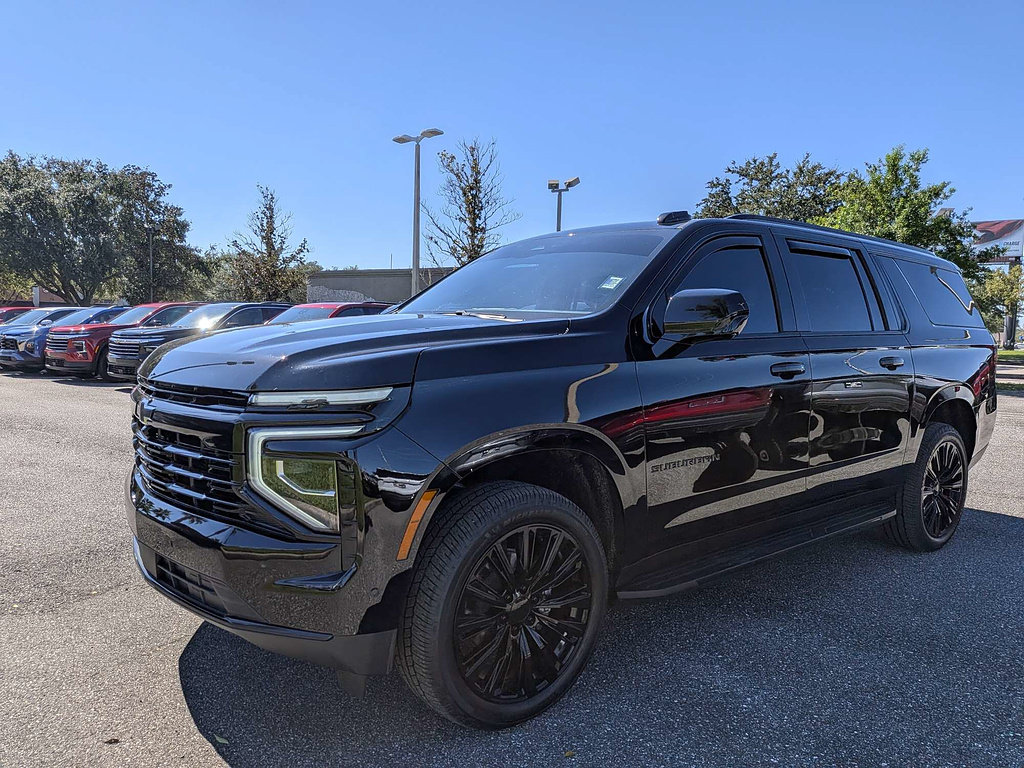 Used 2025 Chevrolet Suburban LS RWD image 34