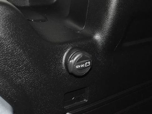 Used 2022 Jeep Wrangler Unlimited Sahara AWD/4WD image 32