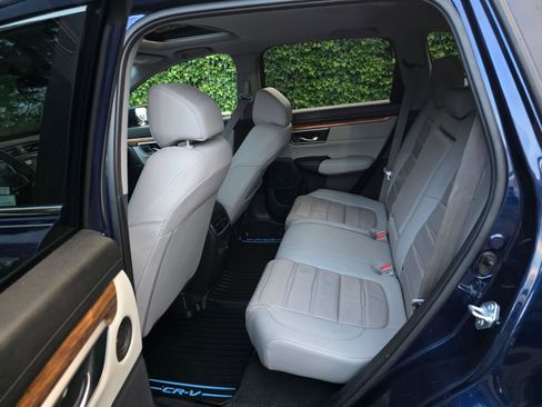 Used 2022 Honda CR-V Touring image 16