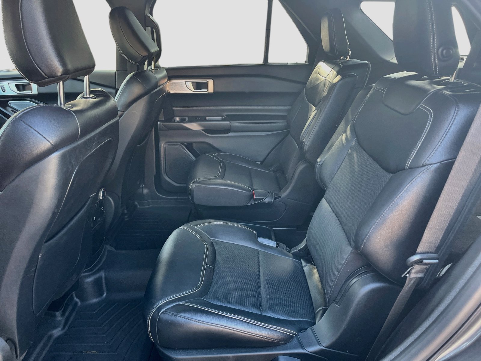 Used 2020 Ford Explorer ST w/ Premium Technology Package AWD/4WD image 26